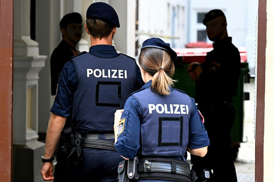 Warum nennt der Staat bei jeder Forderung das gesamte Spektrum seiner Zwangsmittel?